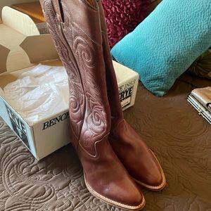 Beautiful Frye boots